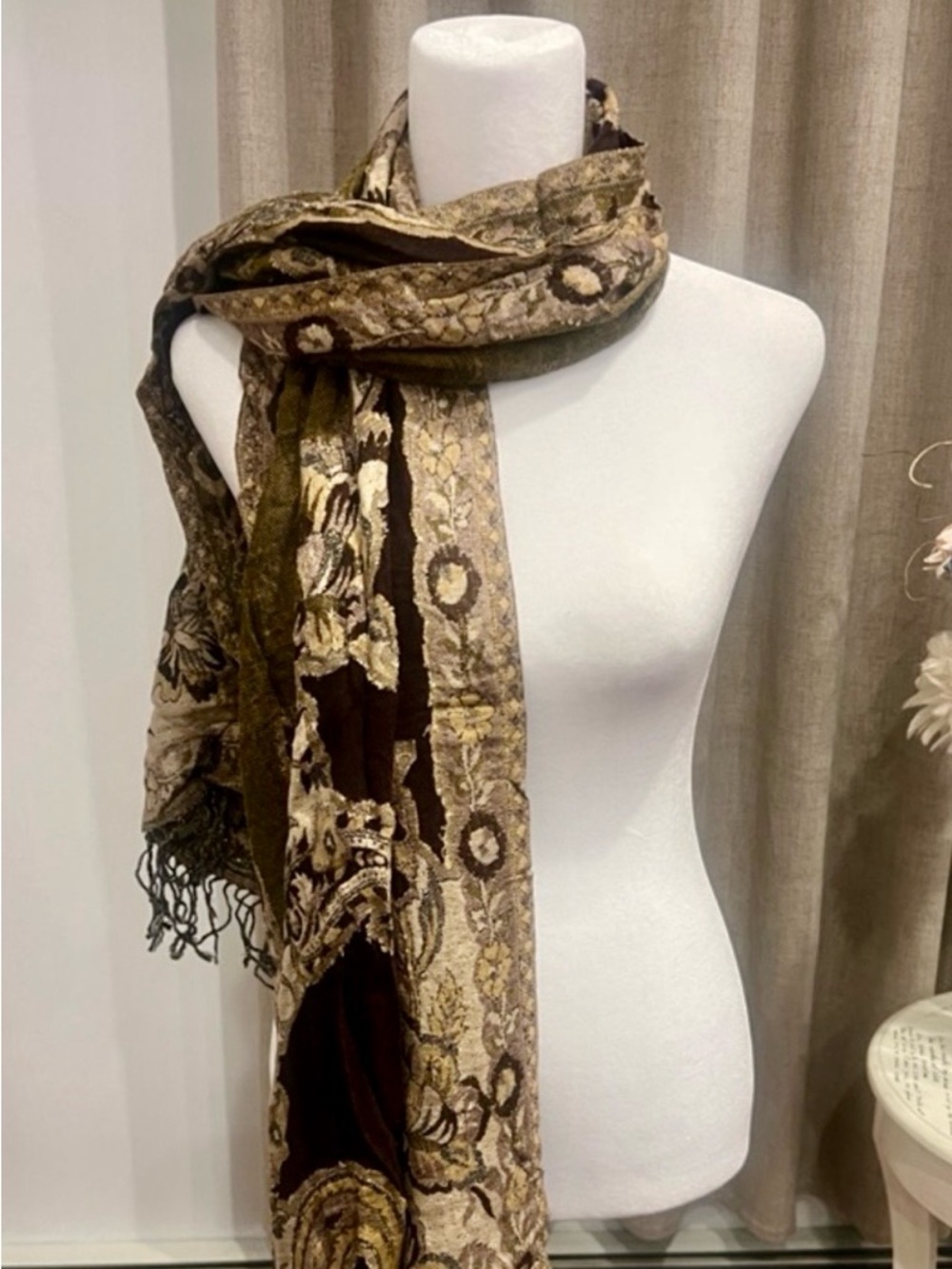 Gorgeous Oversized Cejon Tapestry Scarf/Shawl